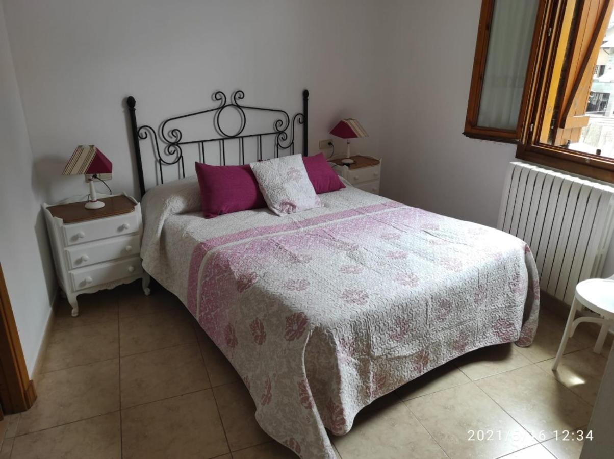 Senda De Conques Apartment Benasque Bagian luar foto
